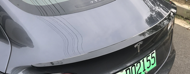 Trunkspoiler Tesla Model 3 Blank karbon