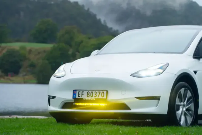Main Image Lazer 18 Elite+ (21000lumen) - Tesla Model 3 - extra light