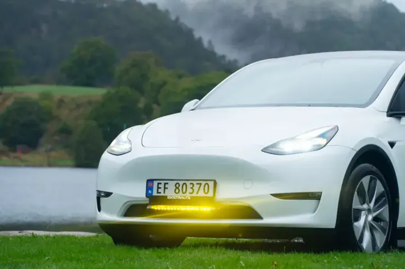 Lazer 18 Elite+ (21000lumen) - Tesla Model Y - ekstralyspakke