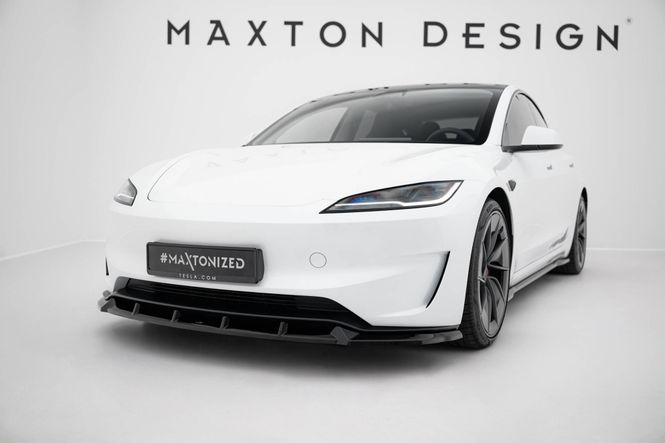 Main Image Front splitter V.2 Tesla Model 3 Performance Maxton Design